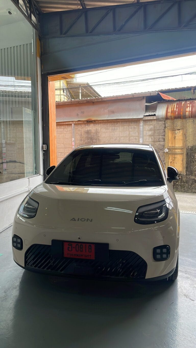 รถไฟฟ้าให้เช่า Aion UT