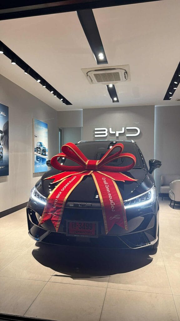 รถไฟฟ้าให้เช่า BYD M6